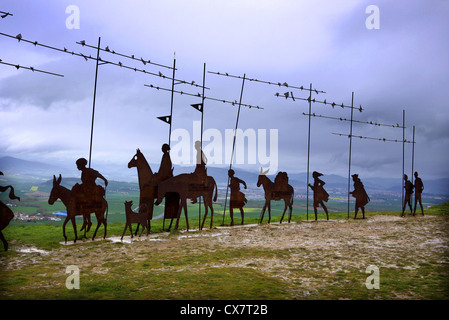 Die Pilger Camino Denkmal am Alto del Perdon in der Nähe von Uterga in Spanien. Stockfoto