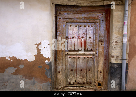 Alte Holztür in der Region Castilla y Leon, Spanien. Stockfoto