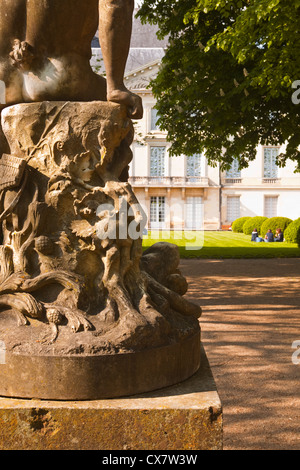 Die Gärten rund um das Musée de Beaux-Arts in Tours, Frankreich. Stockfoto