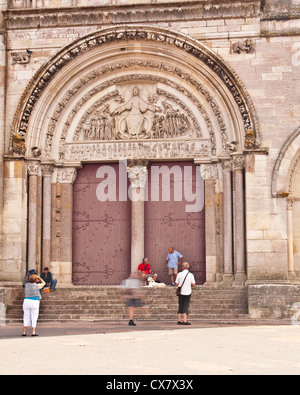 La Basilique von Sainte Madeleine de Vezelay 11. Jahrhundert Benediktiner Kloster, Burgund, Frankreich Stockfoto
