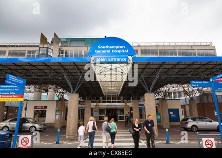 Außenseite der Haupteingang zu Southampton General Hospital Stockfoto