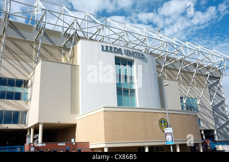 Leeds United Osttribüne von außerhalb der Erde Stockfoto