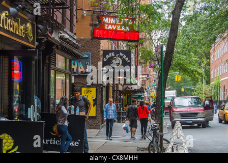 New York, NY, USA, West Village, People Shopping, Straßenszenen, Schilder, Geschäfte auf der MacDougal St., Manhattan, eine Reihe von Geschäften Stockfoto