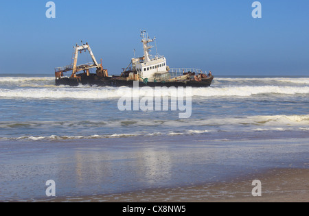 Schiffbruch am Strand, Skeleton Coast, Namibia Stockfoto