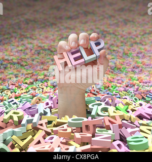 In der Mitte des Briefwechsels Ozean, eine Hand nach oben und halten Sie die Word-Hilfe. Konzept der Schwierigkeit der Suche nach Erfolg. Stockfoto