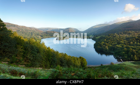 Blick über Grasmere im Lake District, England, UK bei Sonnenaufgang Stockfoto