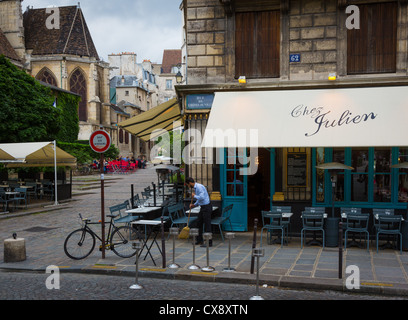 Restaurant in Paris in der Nähe von Jardin du Luxembourg Stockfoto