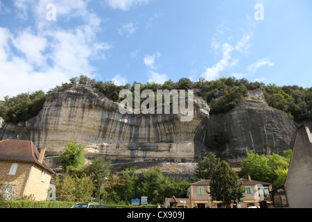 Cro-Magnon-Mensch und Abri (Les Eyzies-de-Tayac Stockfoto