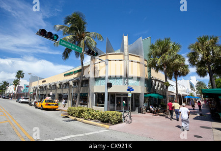 Straßenszene auf Lincoln Road, South Beach, Miami Beach, Florida, USA Stockfoto