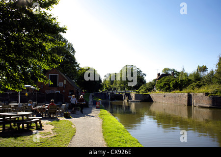 Hatton sperrt Cafe, auf der, Grand Union Canal, Warwickshire, England, Vereinigtes Königreich, Briten, im Landesinneren, Wasserwege, Kanäle, Englisch, Stockfoto