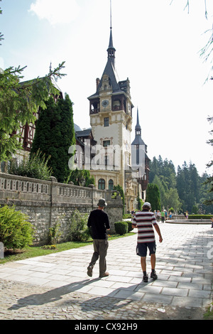 Peleș Castle ist ein Neo-Renaissance-Schloss in den Karpaten, in der Nähe von Sinaia, Stockfoto