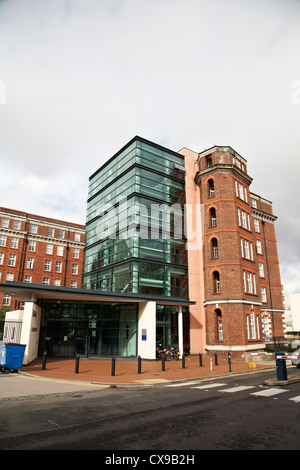 Zeder-Haus, Architektur, Teil der University of Liverpool Merseyside UK gemischt Stockfoto