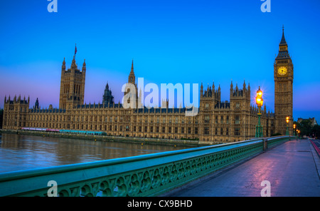 Die Häuser von Parlament von Westminster Bridge Stockfoto