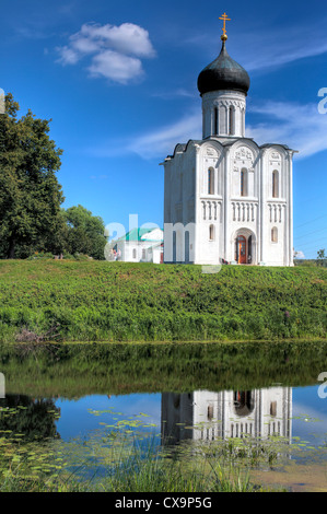 Kirche der Fürbitte am Nerl Fluss (1165), Amtsbereich, Vladimir Region, Russland Stockfoto