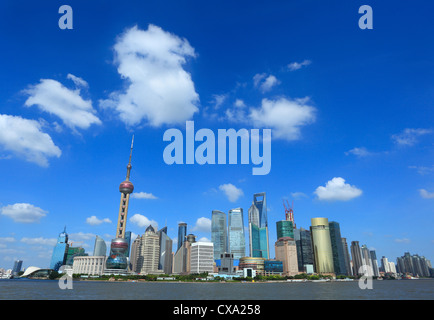 Skyline von Shanghai mit oriental pearl tower Stockfoto