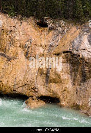 ALBERTA, Kanada - Johnston Canyon im Banff National Park. Stockfoto