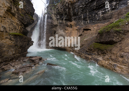 ALBERTA, Kanada - Johnston Canyon im Banff National Park. Stockfoto