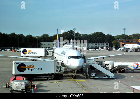 Lufthansa Flugzeug Flughafen Berlin Tegel Otto Lilienthal Berlin Deutschland Stockfoto