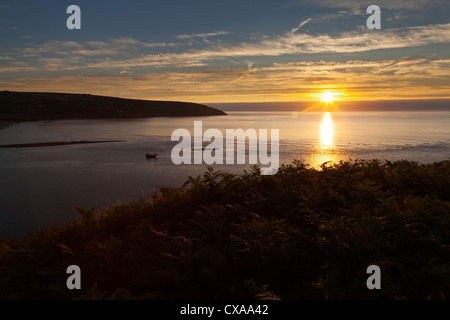 Sonnenuntergang über Cardigan Bay aus Gwbert Stockfoto