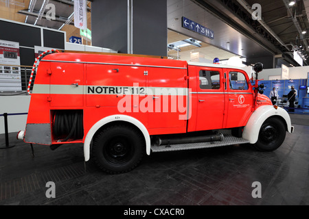 Magirus Deutz Feuerwehrauto aus dem Jahr 1960 auf dem internationalen Automobilsalon Stockfoto