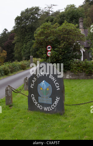 Plas Tan y Bwlch, Snowdonia-Nationalpark-Studienzentrum Willkommen Schild Stockfoto