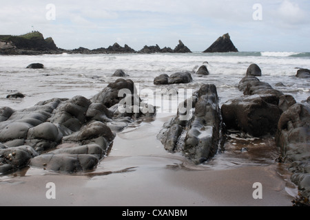 Hartland Point und Beach-Felsen Stockfoto