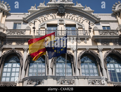 Alten Barcelona Port Authority-Haus (Port de Barcelona) an der Basis der Rambla del Mar, Barcelona, Katalonien, Spanien, Europa Stockfoto