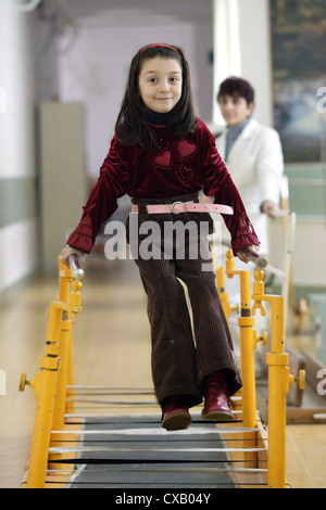 Kinder neurologische Rehabilitation Klinik Baile Stockfoto