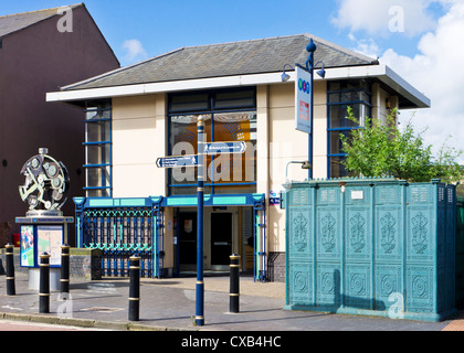 Bahnhof mit Grad II aufgeführten gusseisernen Urinal im Schmuck Quartal Birmingham West Midlands England UK GB EU Europa Stockfoto