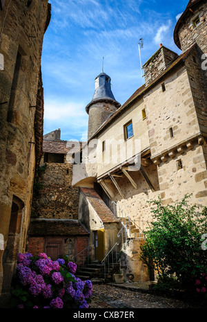 Das mittelalterliche Dorf von Saint-Benoît-du-Sault, Indre, Frankreich Stockfoto
