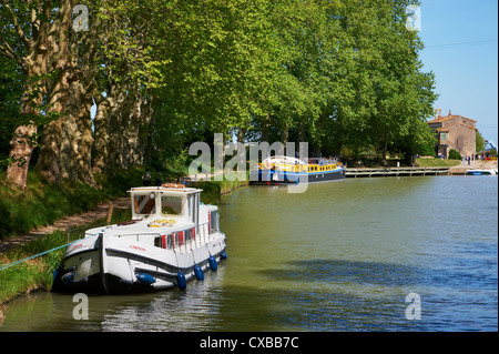 In der Nähe der Schlösser von Fonserannes, Canal du Midi, UNESCO-Weltkulturerbe, Beziers, Herault, Languedoc, Frankreich, Europa Stockfoto