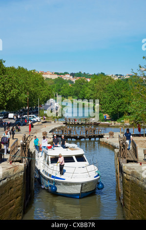 Die Schlösser von Fonserannes, Canal du Midi, UNESCO-Weltkulturerbe, Beziers, Herault, Languedoc, Frankreich, Europa Stockfoto