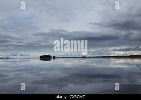 Võrtsjärv See, Sonnenuntergang, Wolke, Wolken, Reflexion, Schatten, Wasser, See, abends, still, ruhig, Insel, Fluss, Väike-Emajõgi Stockfoto