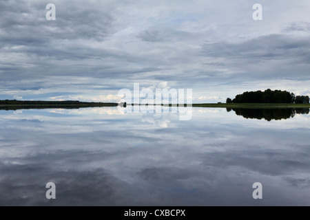 Võrtsjärv See, Sonnenuntergang, Wolke, Wolken, Spiegelung, Schatten, Wasser, See, Abend, leise, ruhig, Insel, mystische, Väike-Emajõgi, Fluss Stockfoto