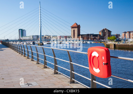 Millennium Fußgängerbrücke, SA1 Bereich Swansea Marina, Wales, Vereinigtes Königreich, Europa Stockfoto