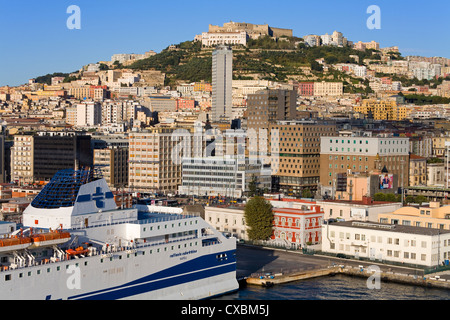 Hafen von Neapel, Kampanien, Italien, Europa Stockfoto