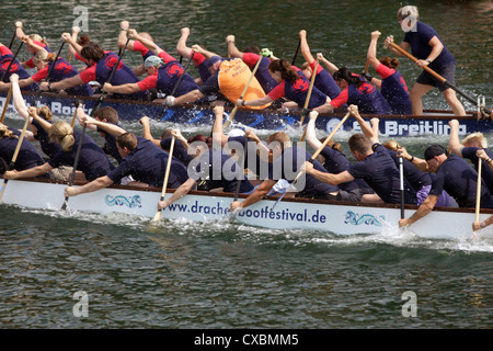 Warnemünde, Drachenbootrennen auf dem alten Fluss Stockfoto