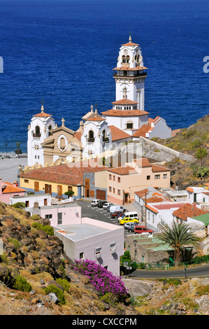 Ansicht-Antenne der Stadt Candelaria mit seiner berühmten Basilika des östlichen Teils der Insel Teneriffa in die spanischen Kanarischen Inseln Stockfoto