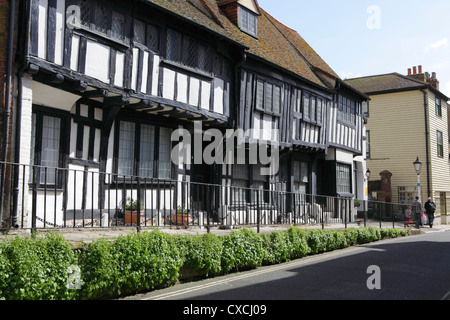 Halbe mittelalterliche Sussex Wealden Hall Fachwerkhaus in alle Heiligen Straße Hastings alte Stadt England UK GB Stockfoto