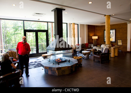 Hotel-Musee Premieren Nationen, Wendat (Huron) Gemeinschaft von Wendake, in der Nähe von Quebec Stadt, Quebec, Kanada Stockfoto