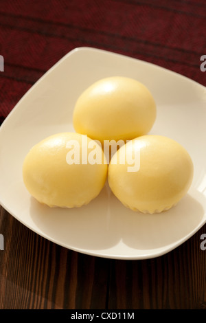 Chinesisches Essen, Sahne Pudding Brötchen Stockfoto