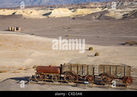 20 Mule Team Wagen bei der Harmony Borax Works, Death Valley Nationalpark, Kalifornien, Vereinigte Staaten von Amerika, Nordamerika Stockfoto