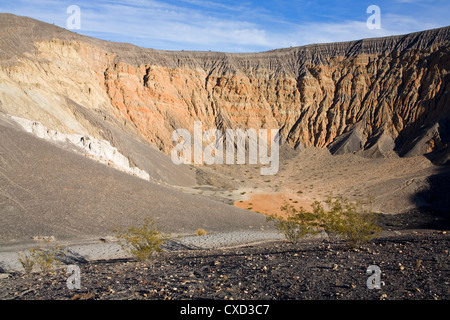 Ubehebe Krater in Death Valley Nationalpark, Kalifornien, Vereinigte Staaten von Amerika, Nordamerika Stockfoto