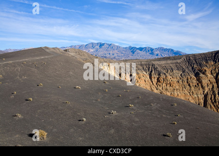 Ubehebe Krater in Death Valley Nationalpark, Kalifornien, Vereinigte Staaten von Amerika, Nordamerika Stockfoto