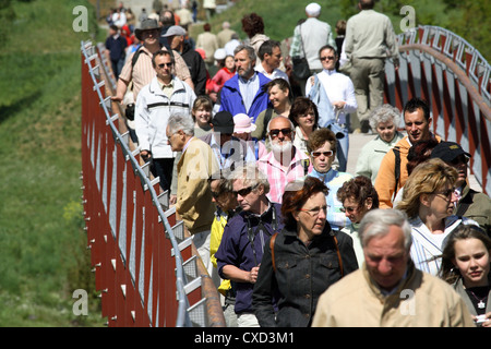 BUGA 2007: Viele Besucher in die Spannbandbruecke Stockfoto