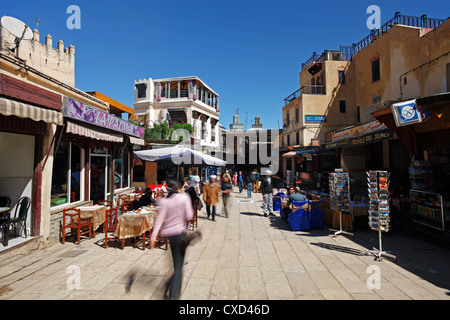Der Eingang zur Medina, der Altstadt von Fes, Marokko, Nordafrika, Afrika Stockfoto