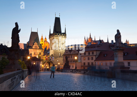 Karlsbrücke, UNESCO-Weltkulturerbe, Prag, Tschechische Republik, Europa Stockfoto