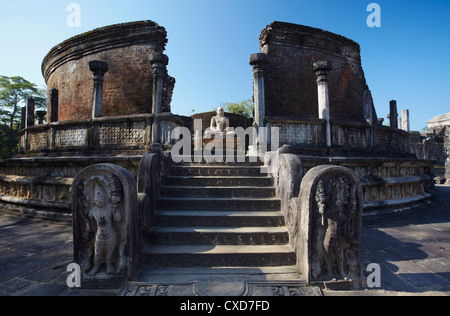 Vatadage, Viereck, Polonnaruwa, UNESCO-Weltkulturerbe, North Central Province, Sri Lanka, Asien Stockfoto