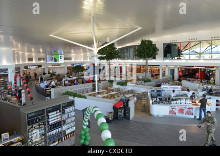 Innenansicht, Cobham M25 Autobahnraststätte, Cobham, Surrey, England, Vereinigtes Königreich Stockfoto