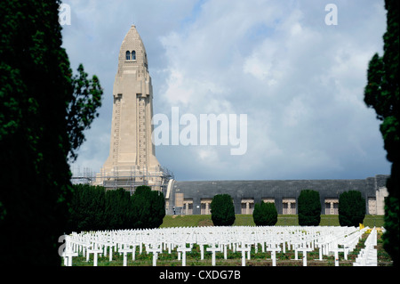 Verdun, Beinhaus von Douaumont, Laterne des Toten, 14-18, Erster Weltkrieg, Maas, Lothringen, Frankreich Stockfoto